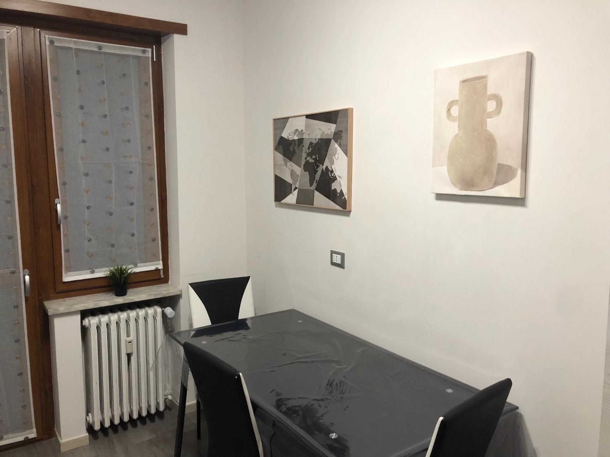 Casa Gianduia Davanti Al Grattacielo Torino Exterior foto